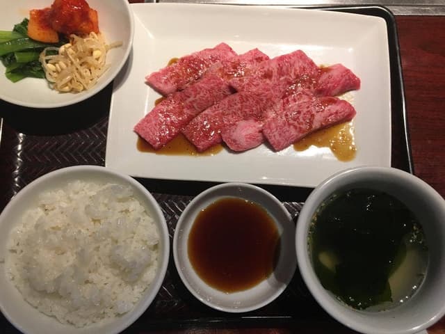 焼肉チャンピオン 中目黒アトラスタワー店 - サブ画像1