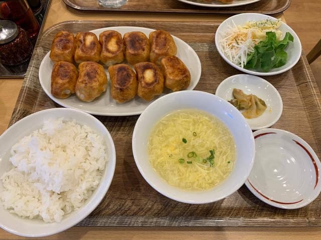 ホワイトギョーザ サガノ家 - サブ画像3