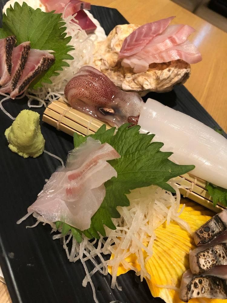 月○