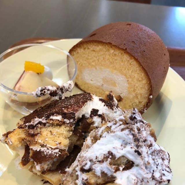 ヤドカリ チーズケーキ / 工場カフェ - サブ画像3