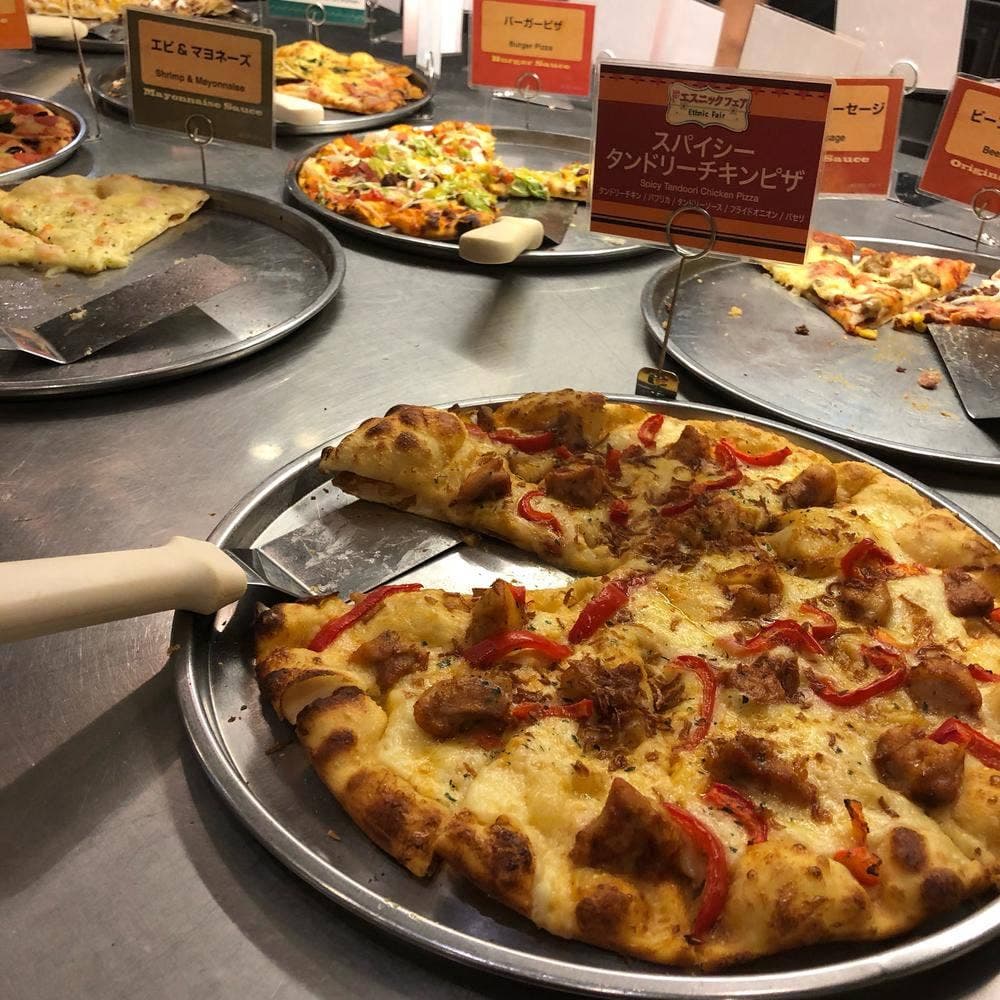 シェーキーズ マークイズ静岡店