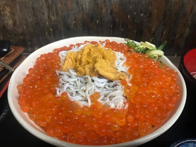 いくら家丼 - サブ画像3