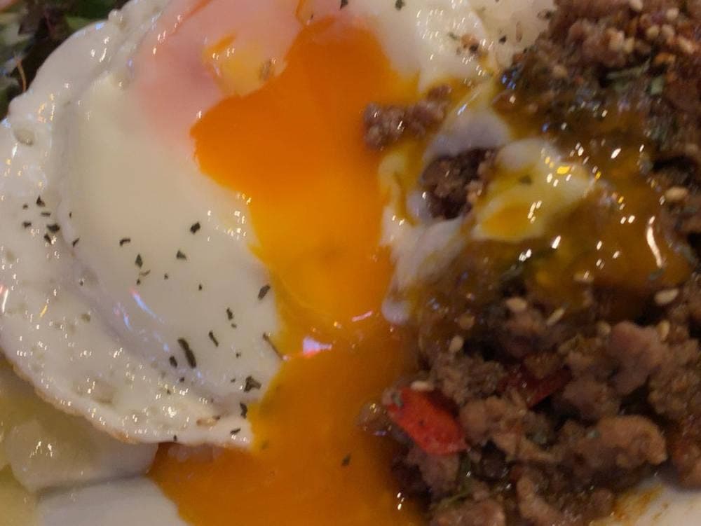 Leo asian Warung & Bar