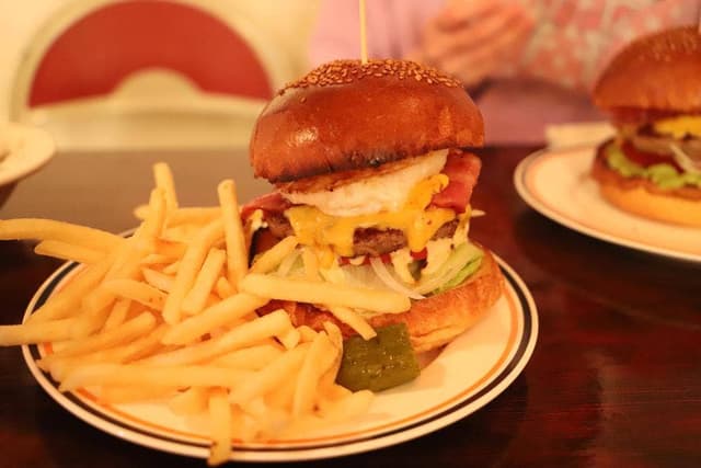 SANDY'S CAFE DINING & FUN JUNK - サブ画像1