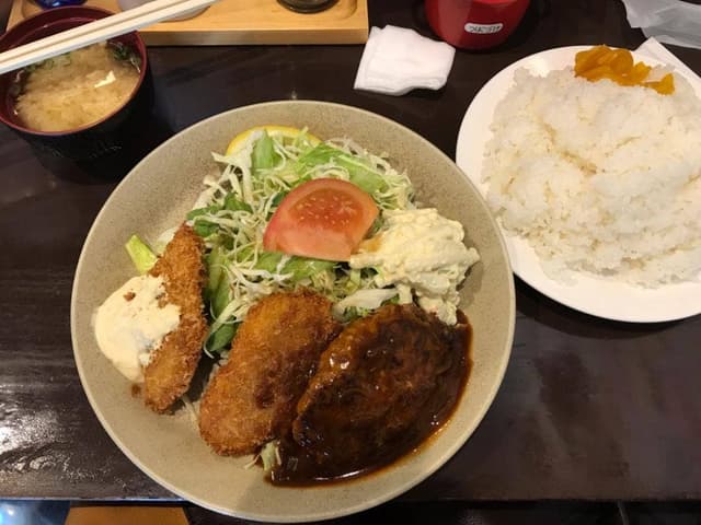 洋食屋グリルCoCCo - サブ画像1