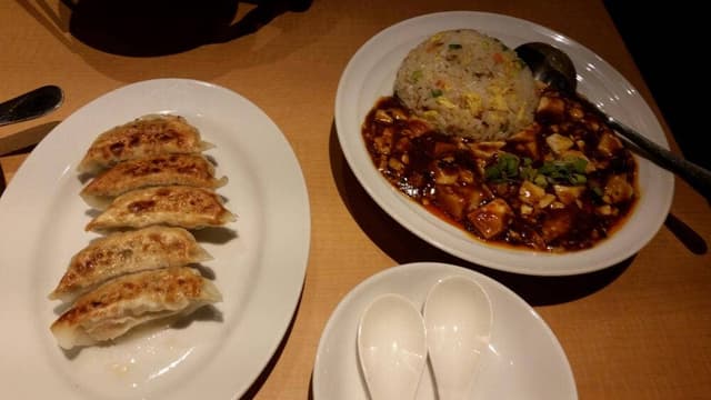 中国料理 純華楼 江坂店 - サブ画像1