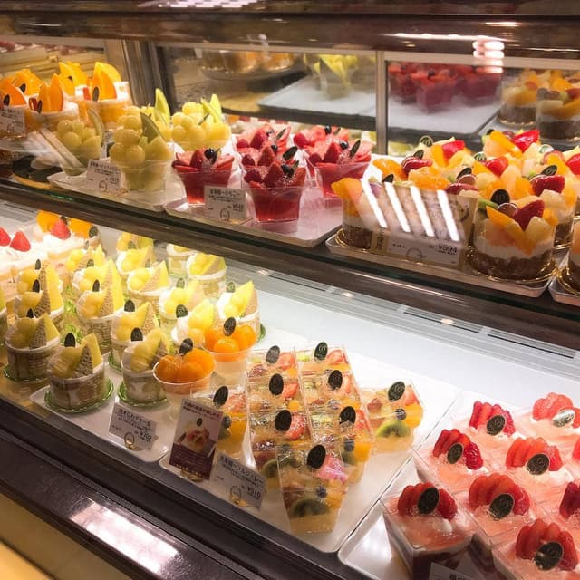 新宿高野 京急上大岡店 - サブ画像2