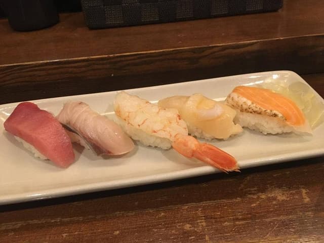 寿司バルR/Q - サブ画像3