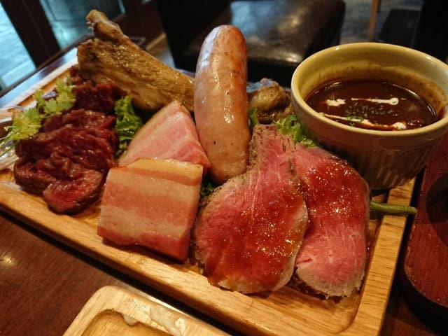 CAFE DINING&STEAK GOD TENDER 高畑店 - サブ画像2