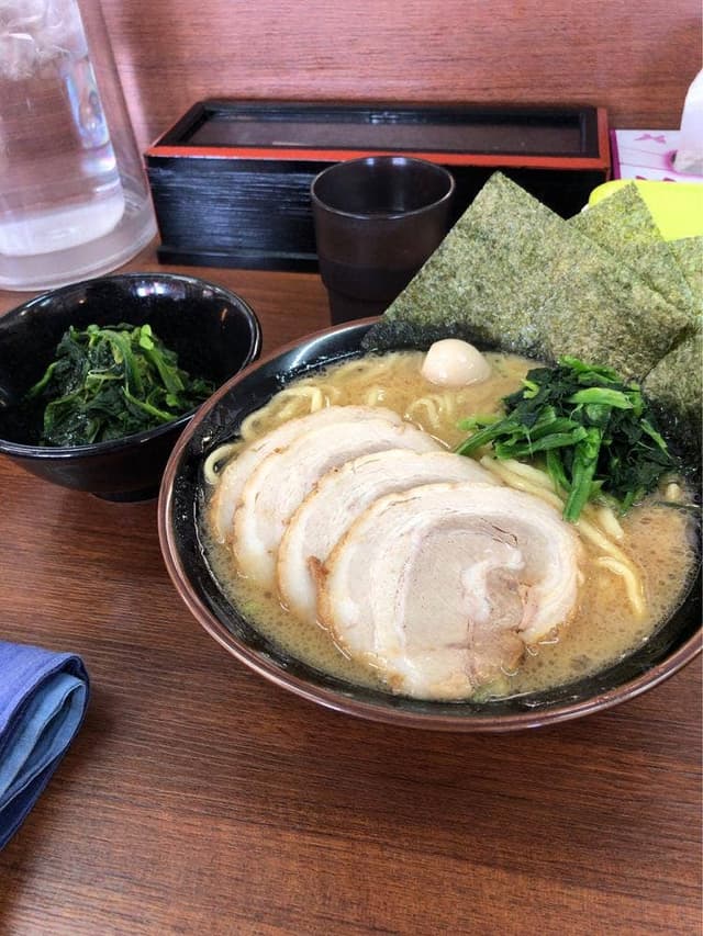 横浜家系ラーメン 宮本商店 日立相田店 - サブ画像1