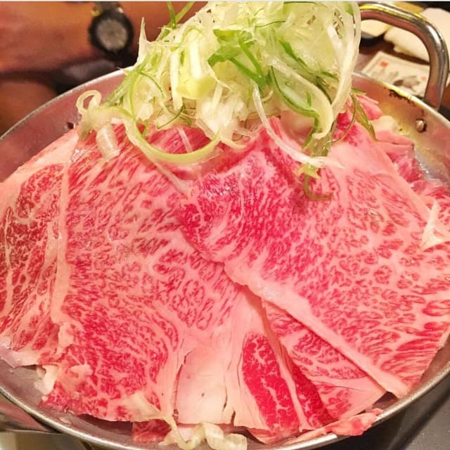 大衆和牛酒場 コンロ家～霜降り和牛鍋と神戸牛ホルモン鉄板焼～ 代々木店 - サブ画像1