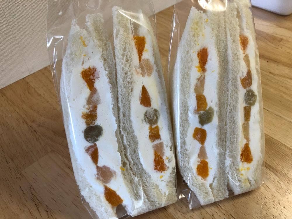 ベーカリー・ベーカリーカフェ LONDON 関マーゴ店