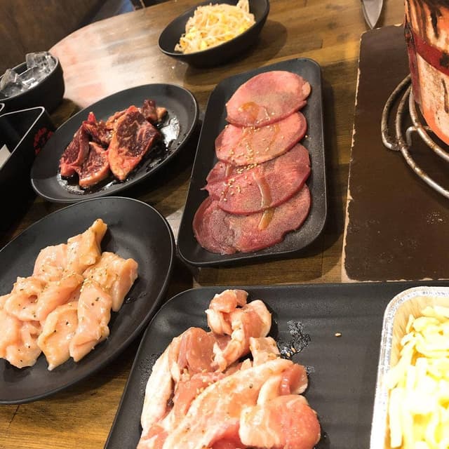七輪焼肉 安安 池袋東口店 - サブ画像1
