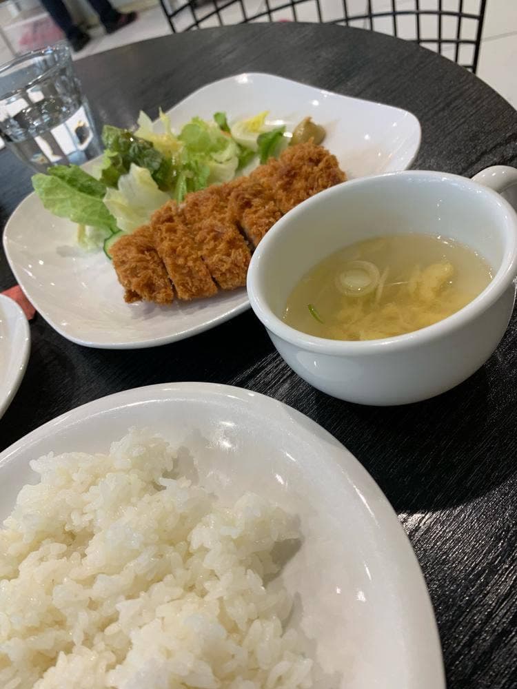 それいゆさんさん