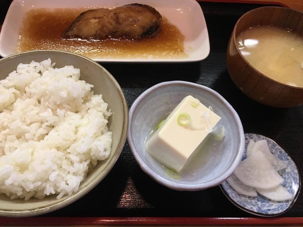 さかえ食堂