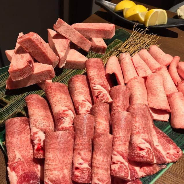 焼肉物語 牛若 本店 - サブ画像1