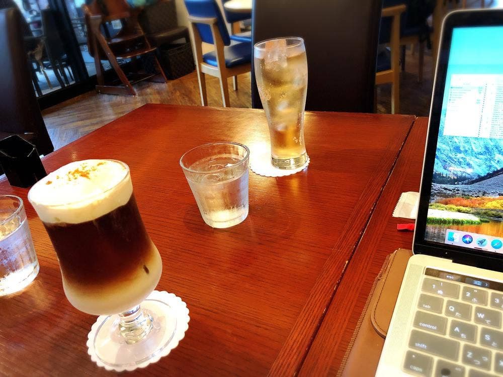 カフェ サリー