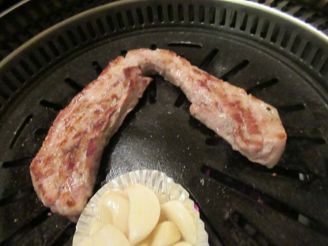 炭火サムギョプサル 美豚 上本町 - サブ画像3