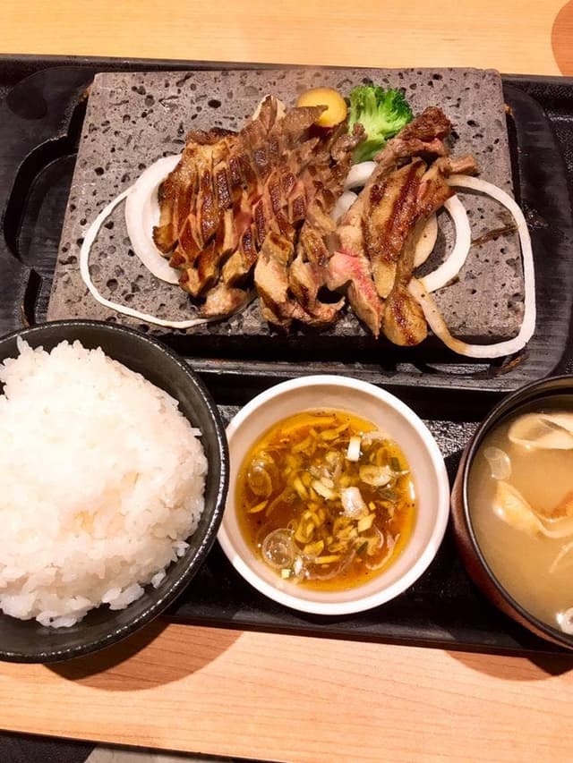 石焼ステーキ 贅 山形嶋店 - サブ画像1