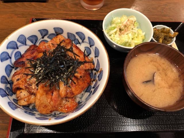 三弘亭 - サブ画像1