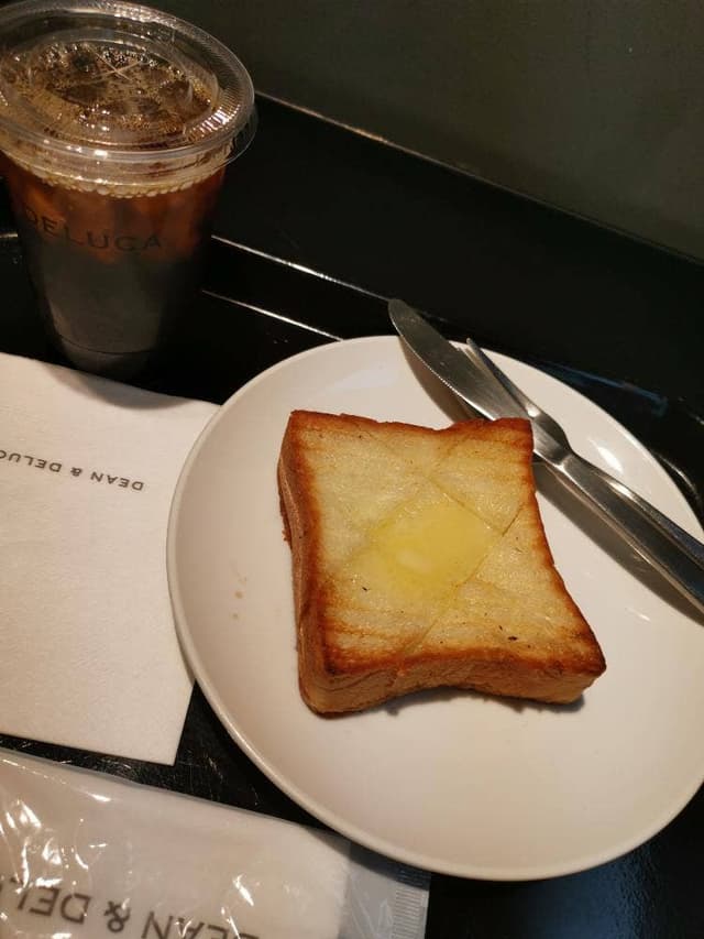 DEAN & DELUCA カフェ 伊丹空港店 - サブ画像1