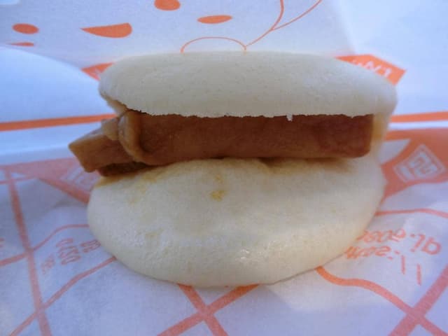 岩崎本舗 ハウステンボス店 - サブ画像2
