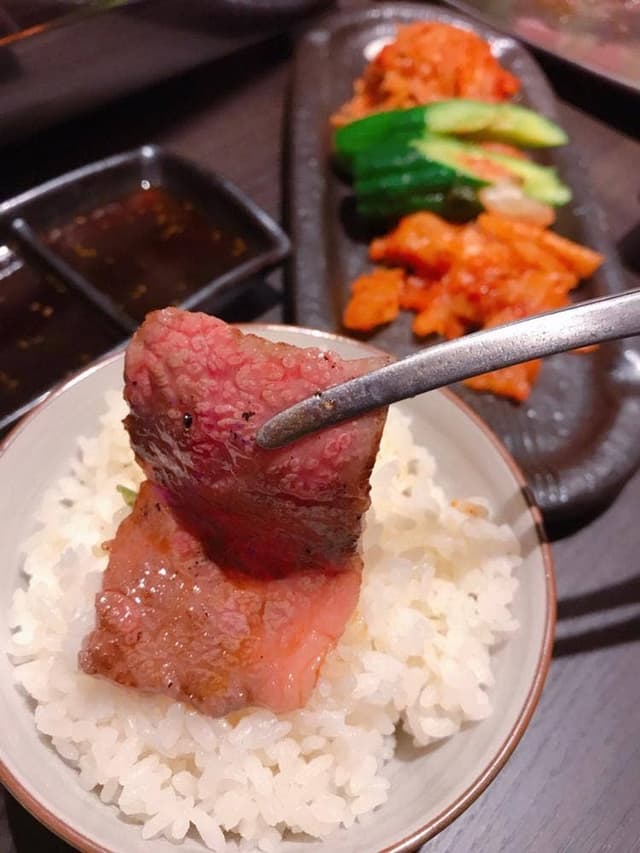 焼肉×バル 牛金GOLD 新橋店 - サブ画像1