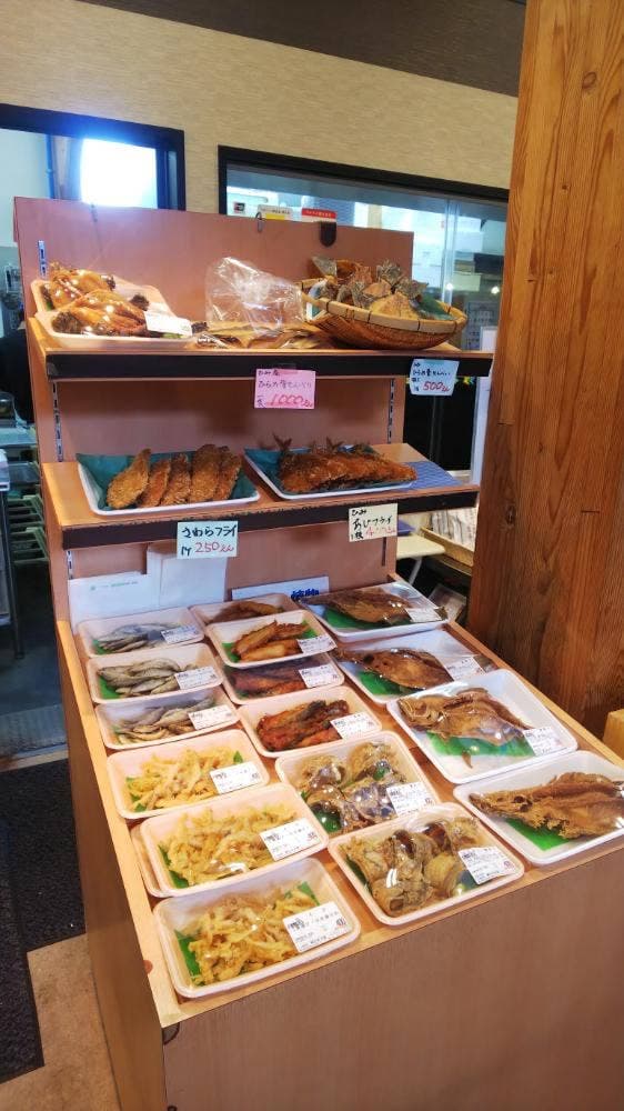 氷見漁港場外市場 ひみ番屋街 - サブ画像2