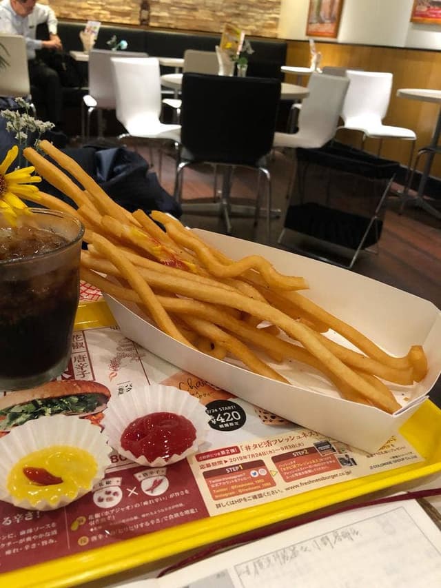フレッシュネスバーガー サウスウッド店 - サブ画像1
