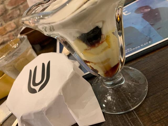 TOWER RECORDS CAFE 梅田NU茶屋町店 - サブ画像2