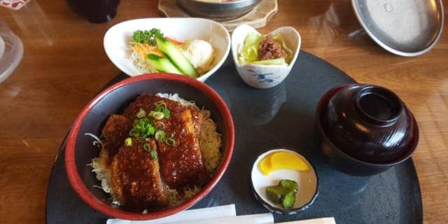 松阪まるよし 松ヶ島店 - サブ画像1