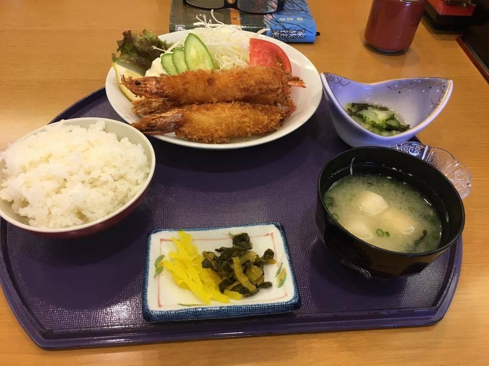 コワ温泉 食堂