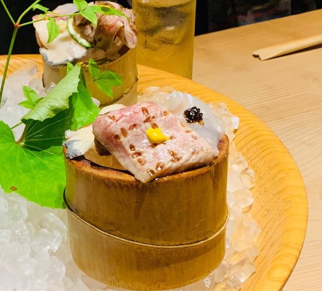 生本まぐろ 炊き餃子 井上 - サブ画像2