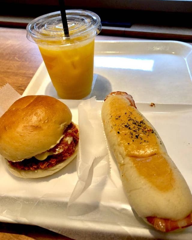 フレッズカフェ十三店 - サブ画像3