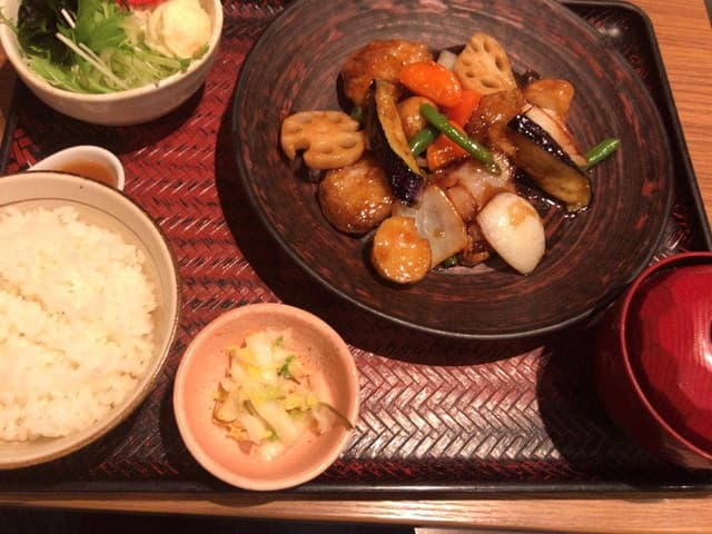 大戸屋ごはん処 三宮センタープラザ店 - サブ画像1