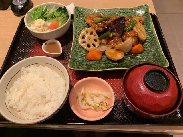 大戸屋ごはん処 横浜西口店 - サブ画像1