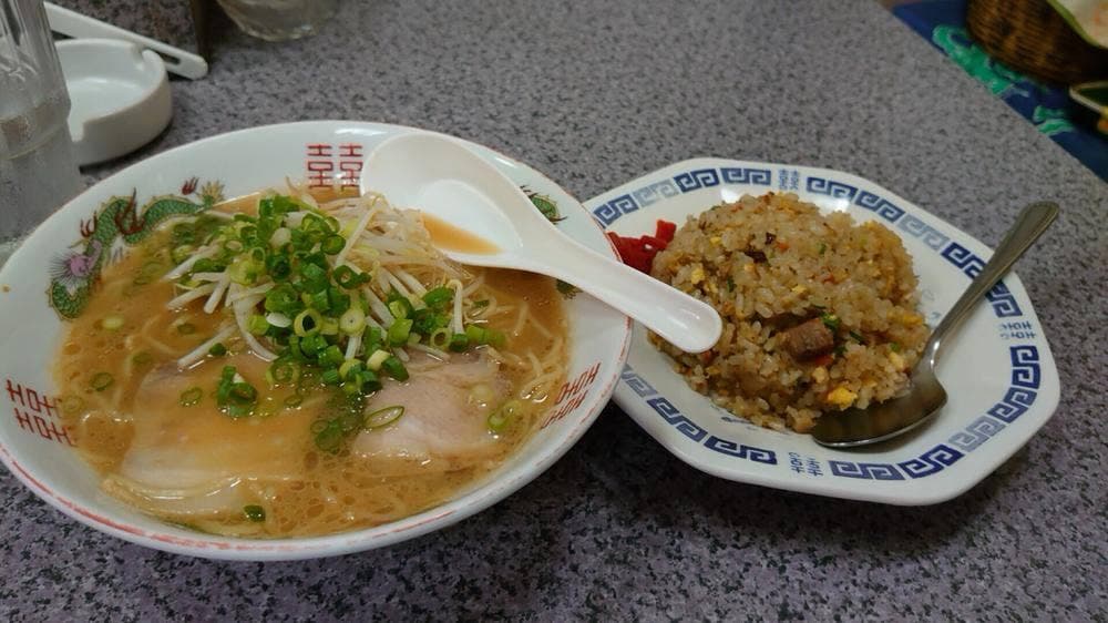 ラーメンひがしや