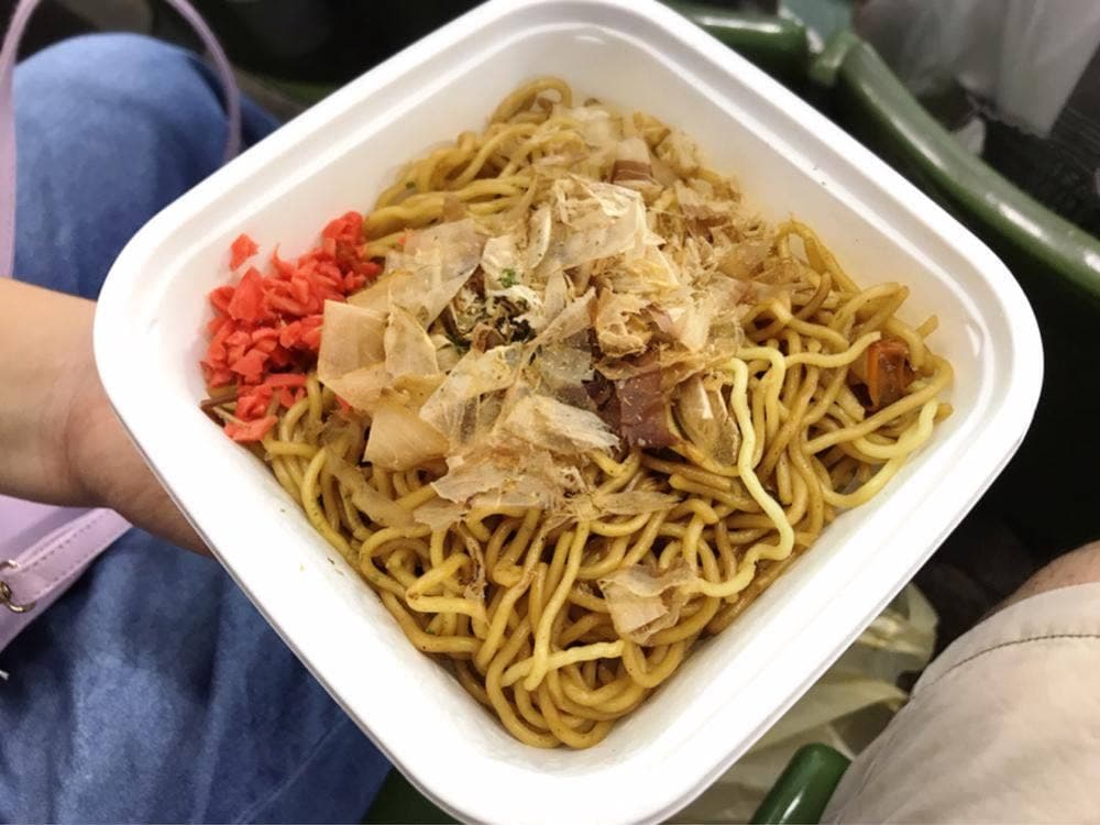 新井園本店 メットライフドーム 1塁側