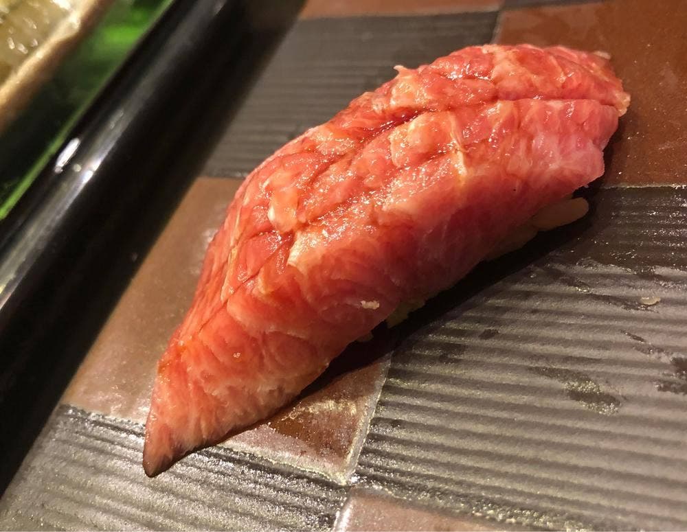 鮨綴