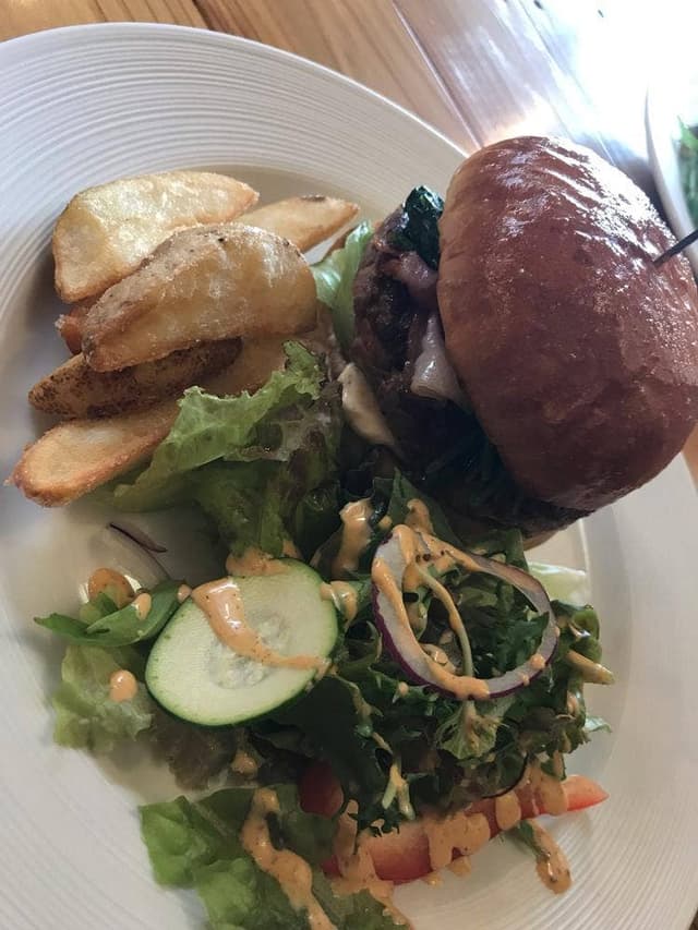 craft burger & dining THE ROOTS - サブ画像1