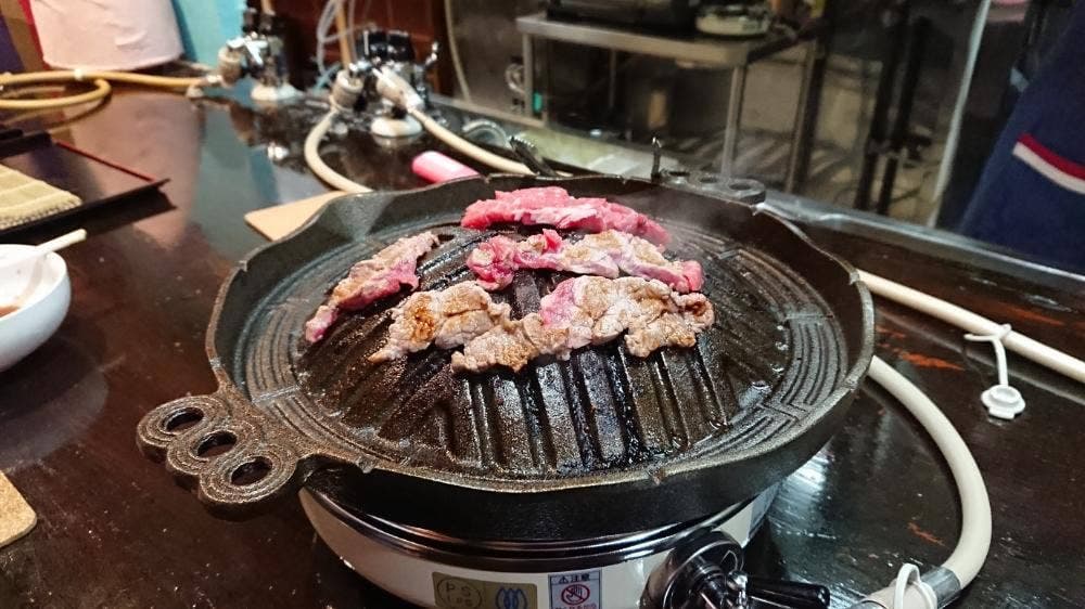焼肉酒場 味源