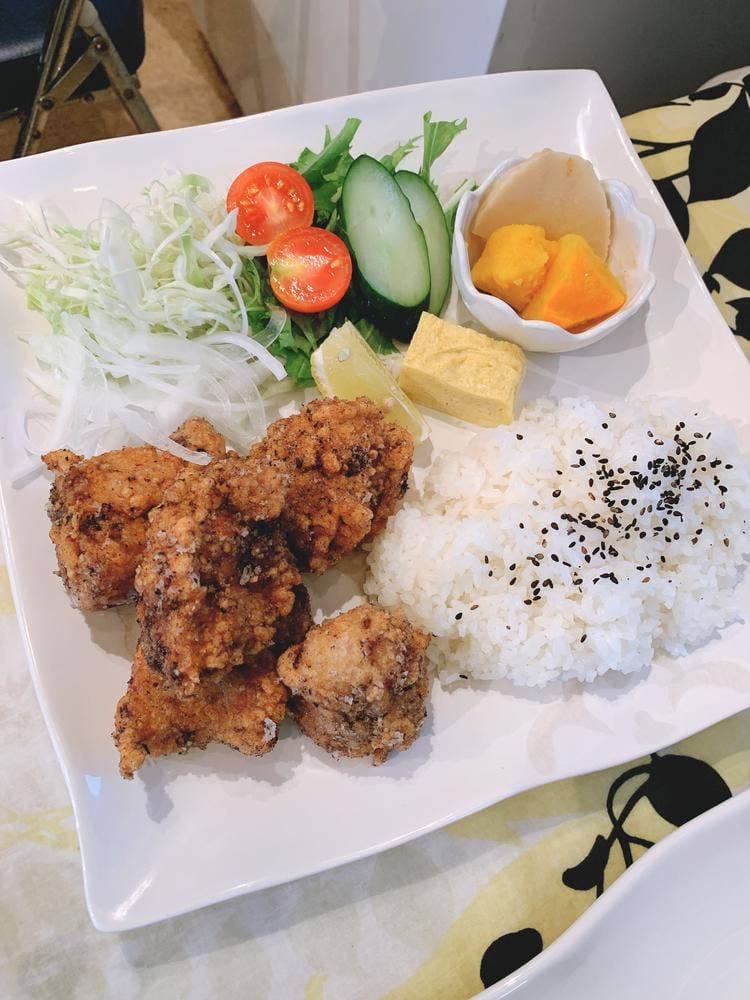 からあげ専門店 マハロ