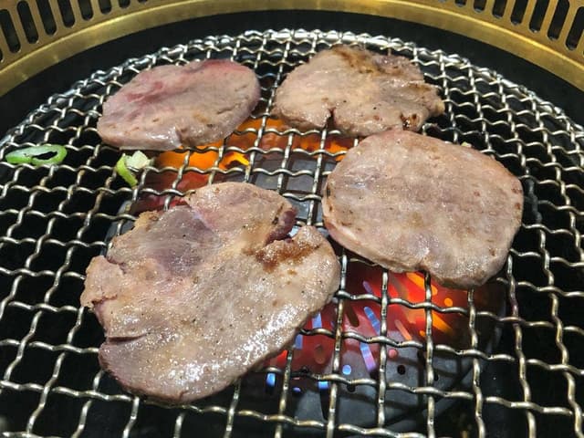 黒毛和牛 焼肉食べ放題 牛丸 新橋本店 - サブ画像1