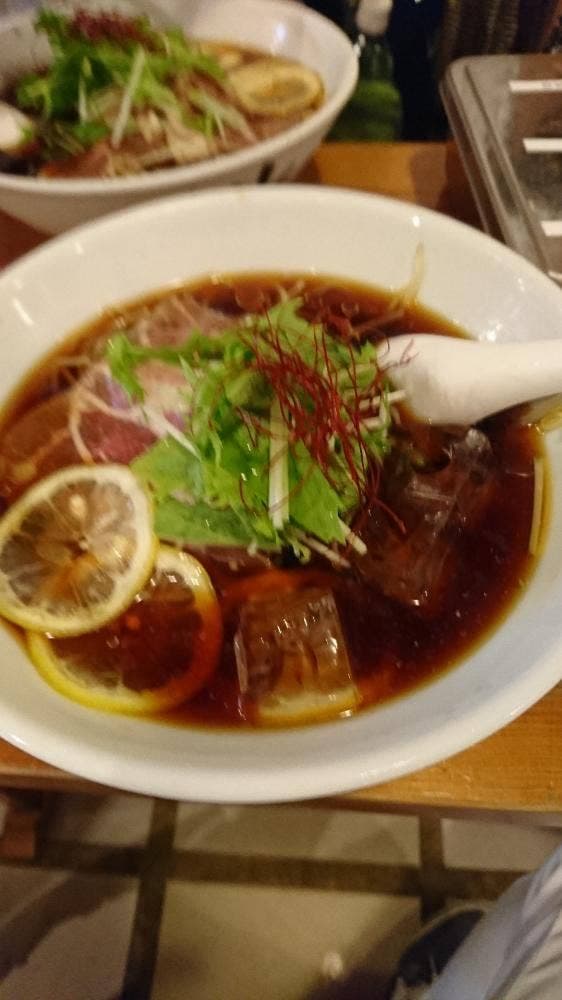 路地裏のラーメン屋