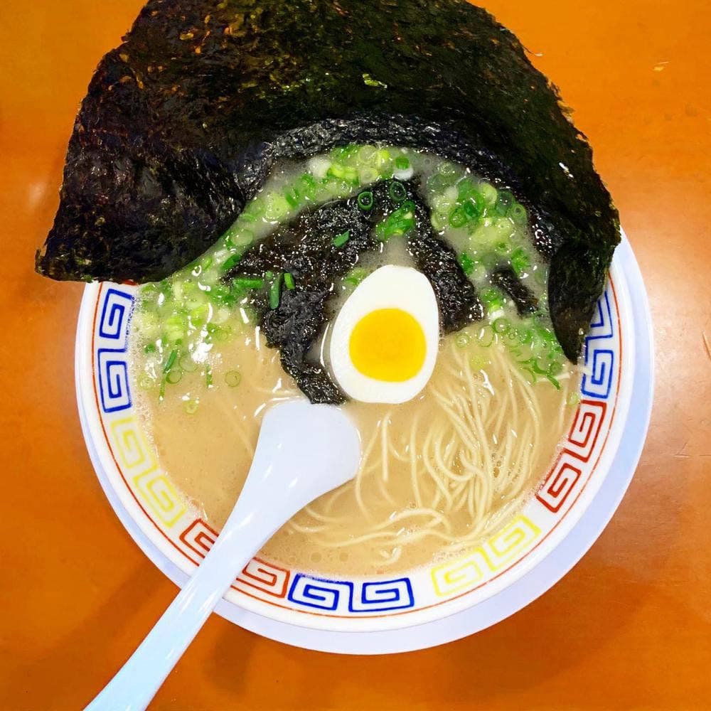 とんこつラーメン黒田屋