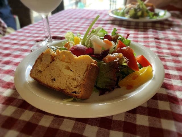 galerie+wine cafe TURM - サブ画像1