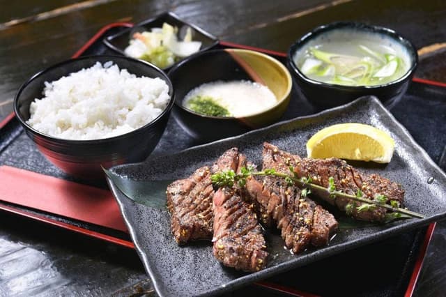 牛タン料理 居酒屋 哲粋 - サブ画像1