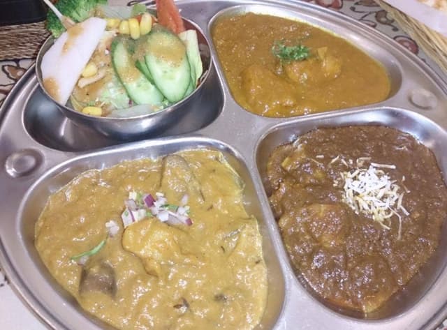 インドレストラン シャルマ 示野本店 - サブ画像1