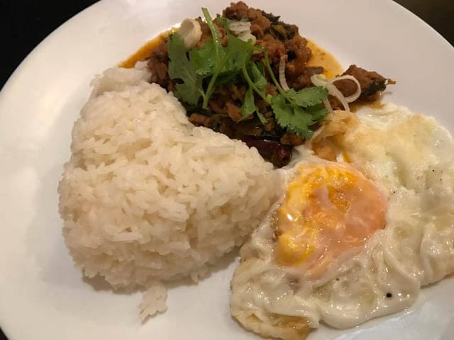 タイ食堂 テンヌン - サブ画像1