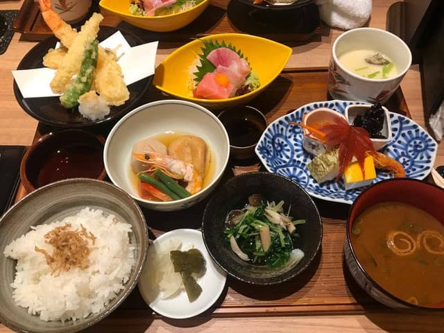 御料理 すずき - サブ画像1